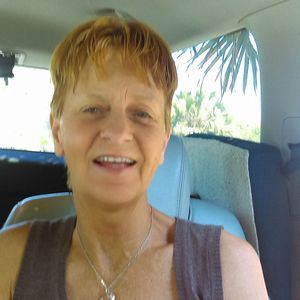 Meet your Posher, Connie